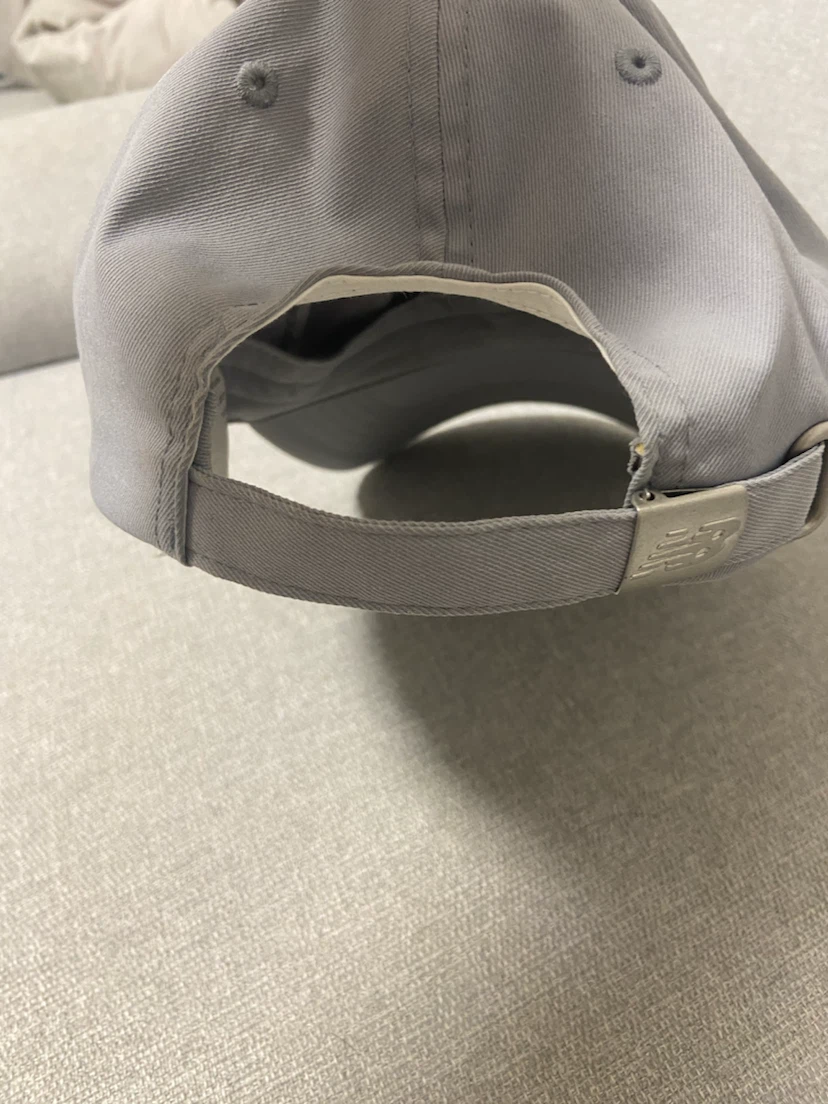 newbalance ニューバランス キャップ グレーの写真2枚目