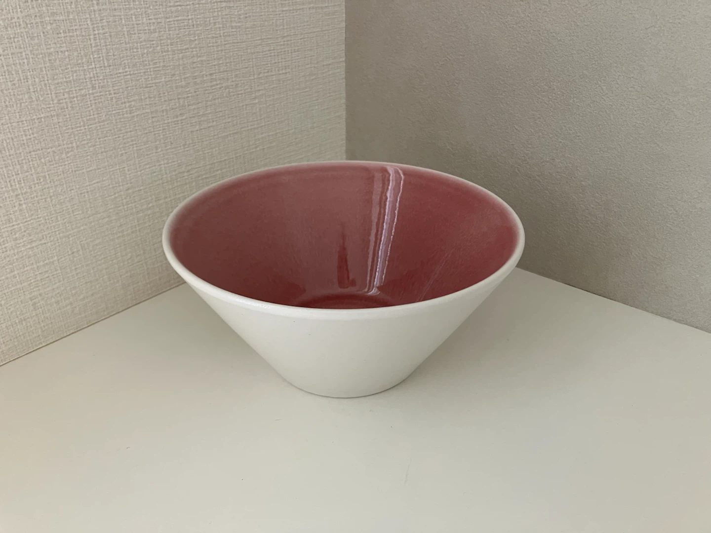 ピンクのどんぶり