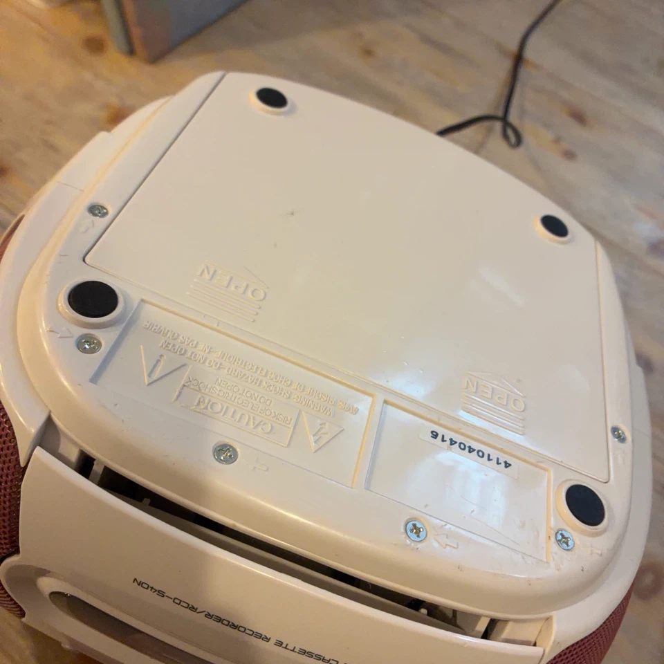 ジャンク品　オーム電機 CDラジオカセットレコーダー RCD-540N-Pの写真7枚目