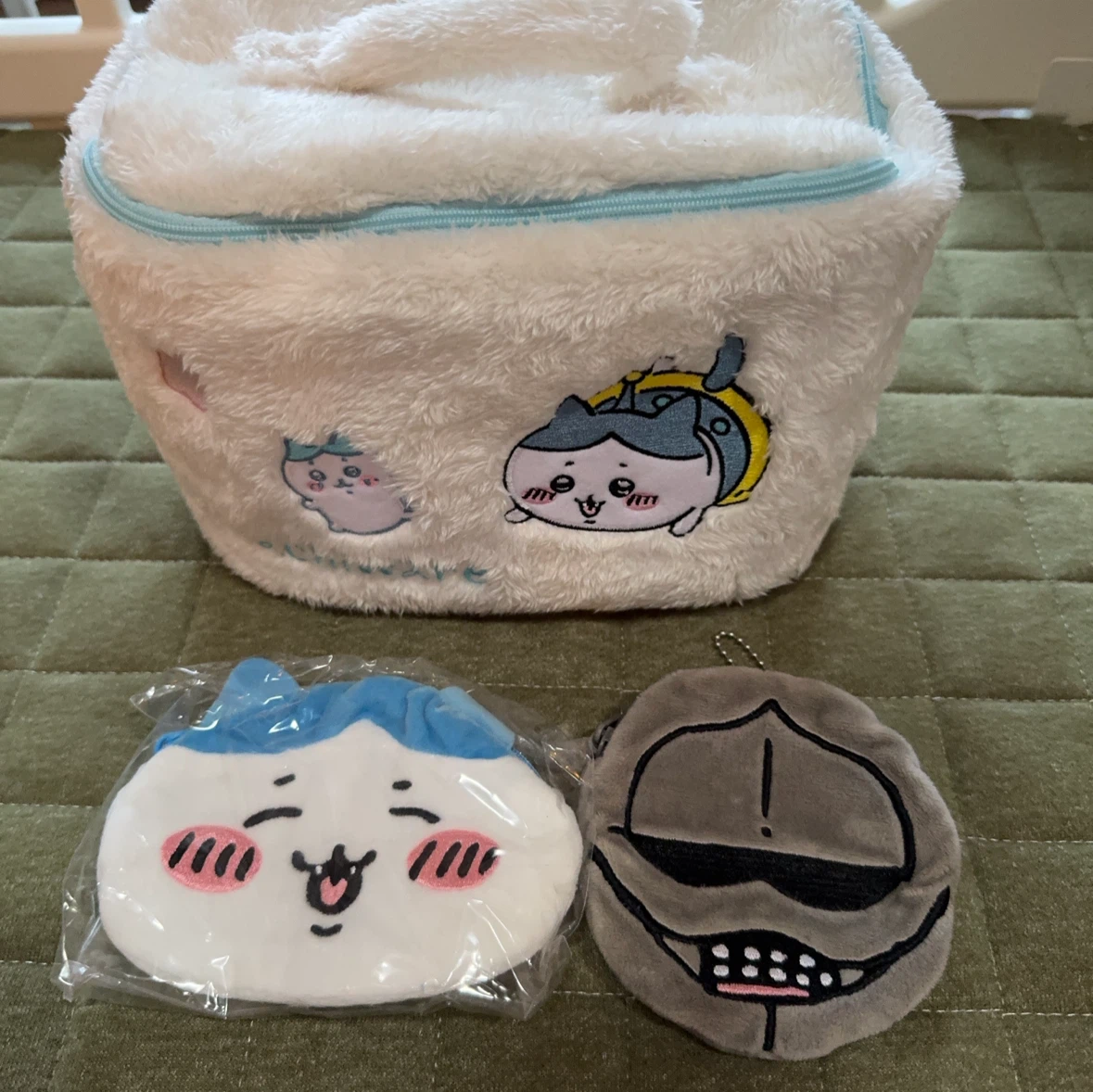 ちいかわ バニティポーチ　おかおポーチ