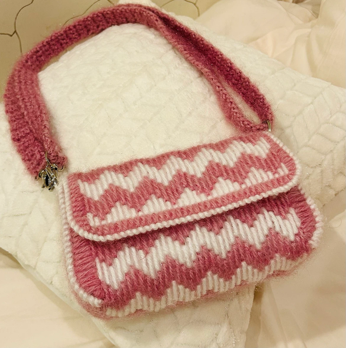 ハンドメイド ショルダーバッグ ピンクの写真2枚目