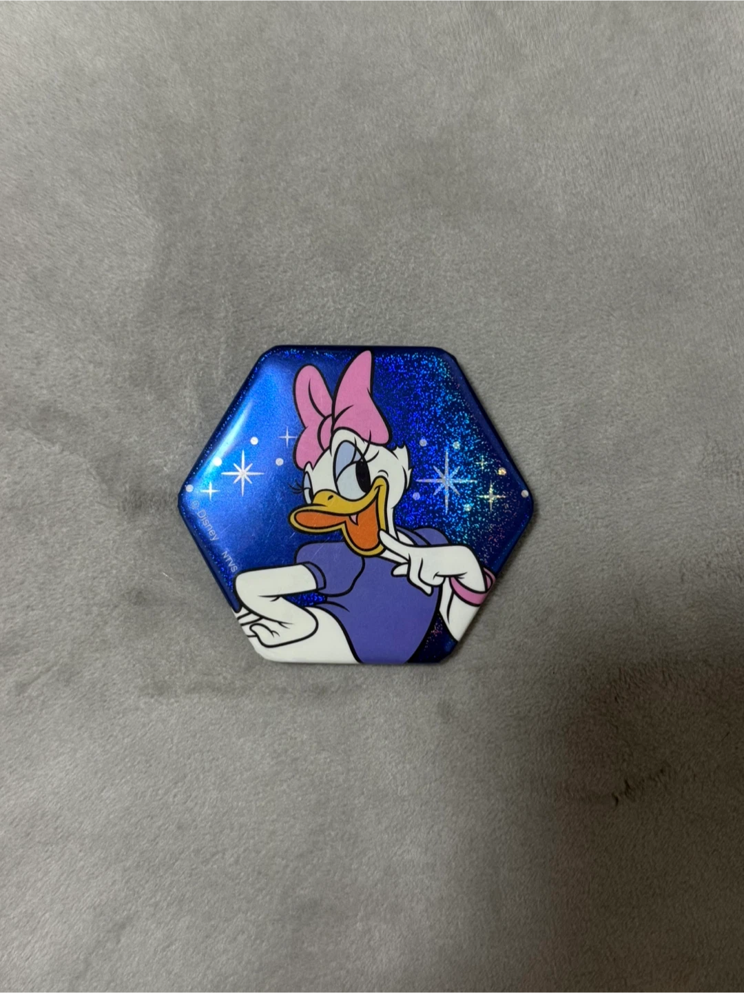ディズニー デイジー 缶バッジ