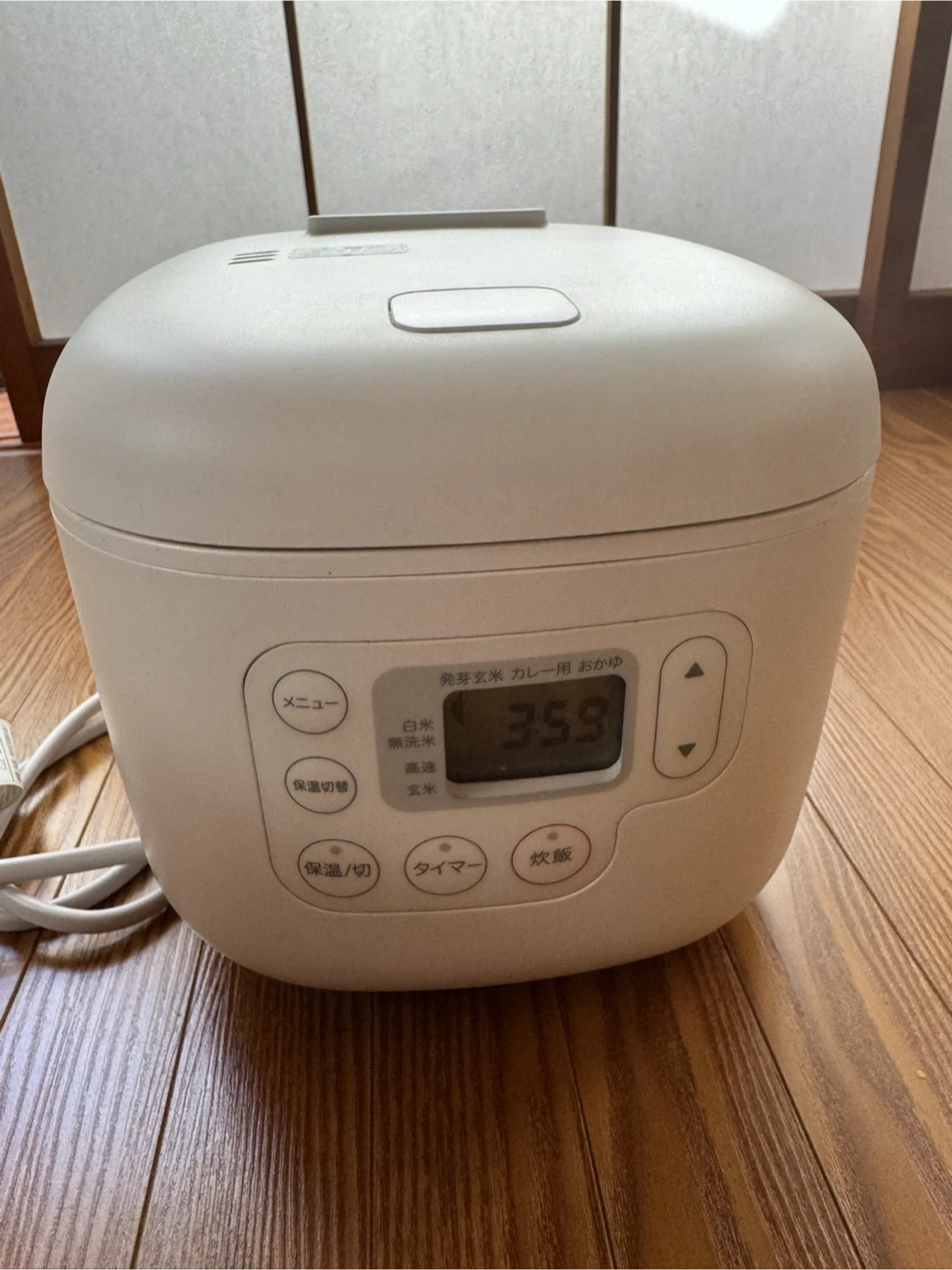 無印良品 炊飯器 2024年製 3合 MJ-RC3A3の写真3枚目