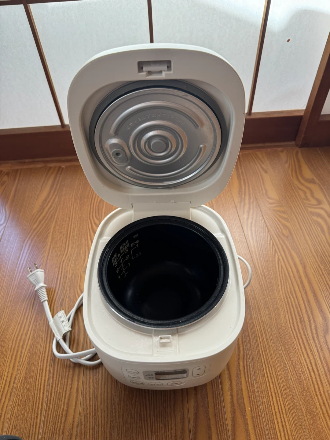 無印良品 炊飯器 2024年製 3合 MJ-RC3A3の写真4枚目