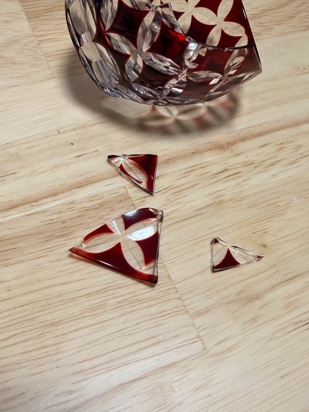 金継ぎ用　江戸切子 ぐい呑み 破損品の写真5枚目