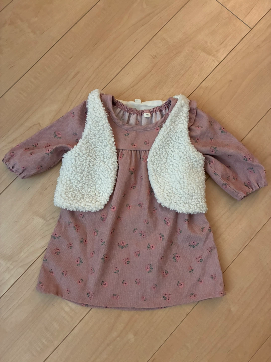 子供服🧸女の子🌼花柄ワンピース🌼ボアベストセット 80cm