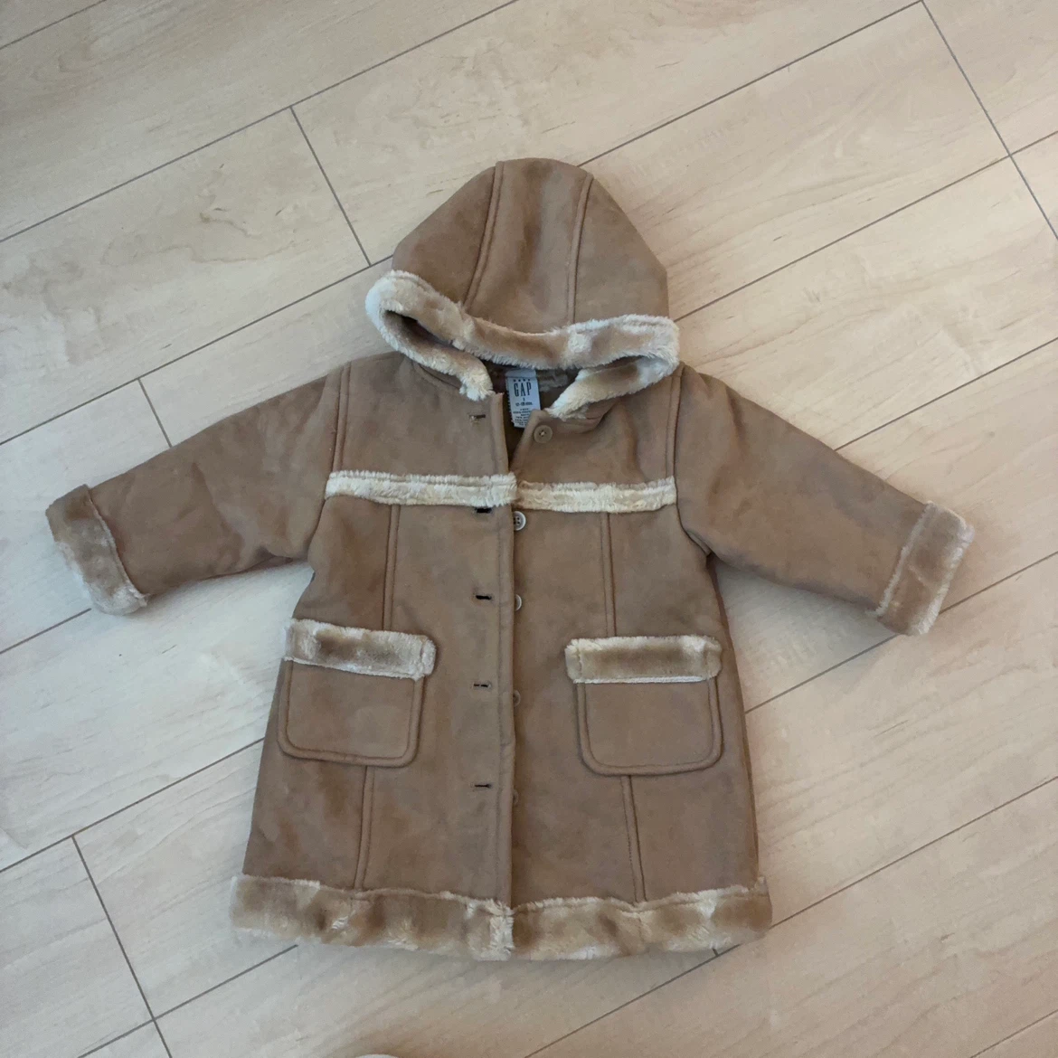 🧸ベビー服GAPボアコート 12-18ヶ月