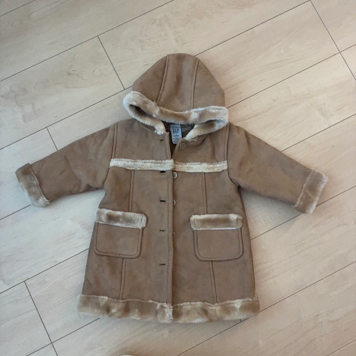 🧸ベビー服GAPボアコート 12-18ヶ月