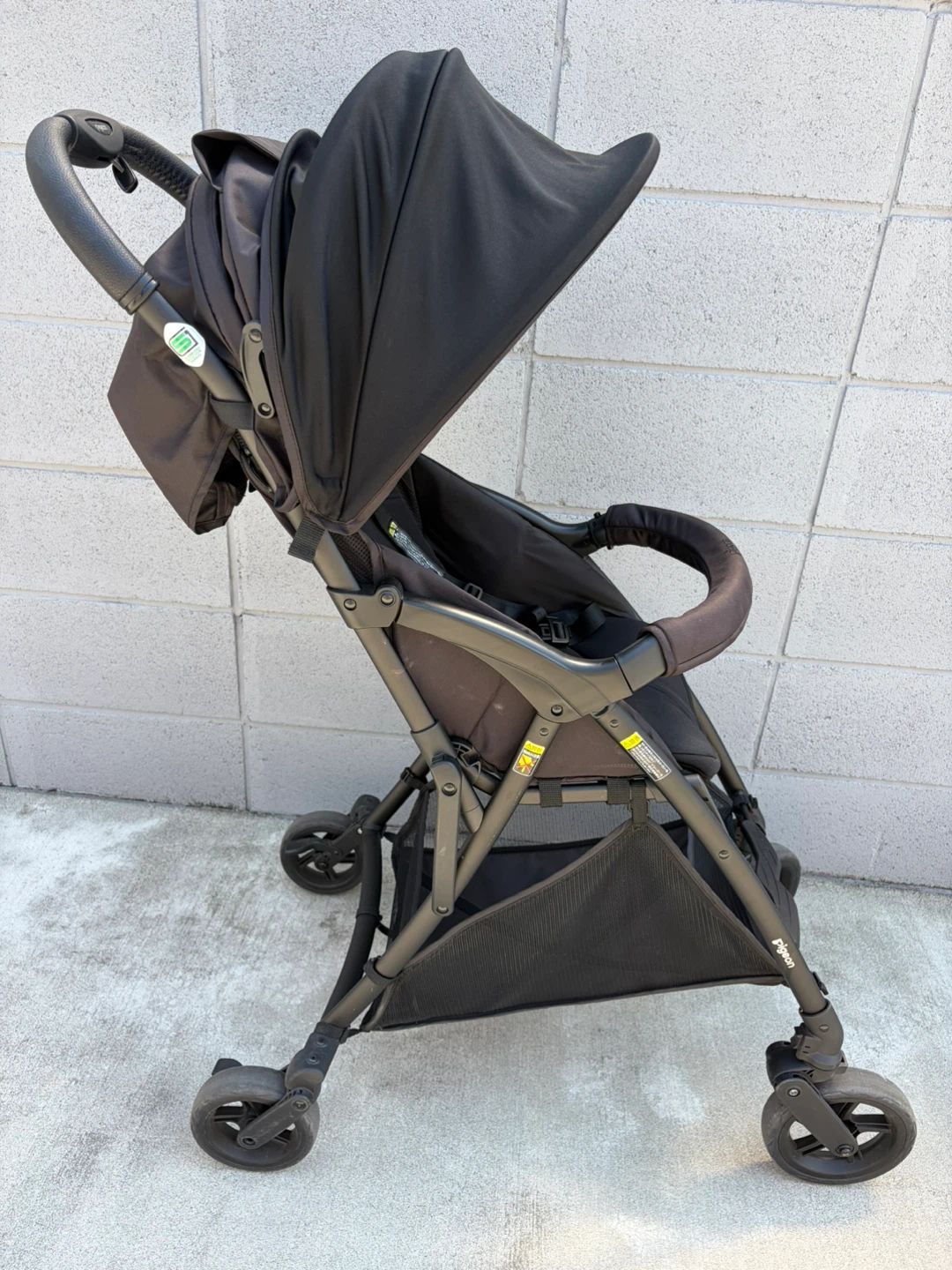 ピジョン ベビーカー ブラックの写真9枚目
