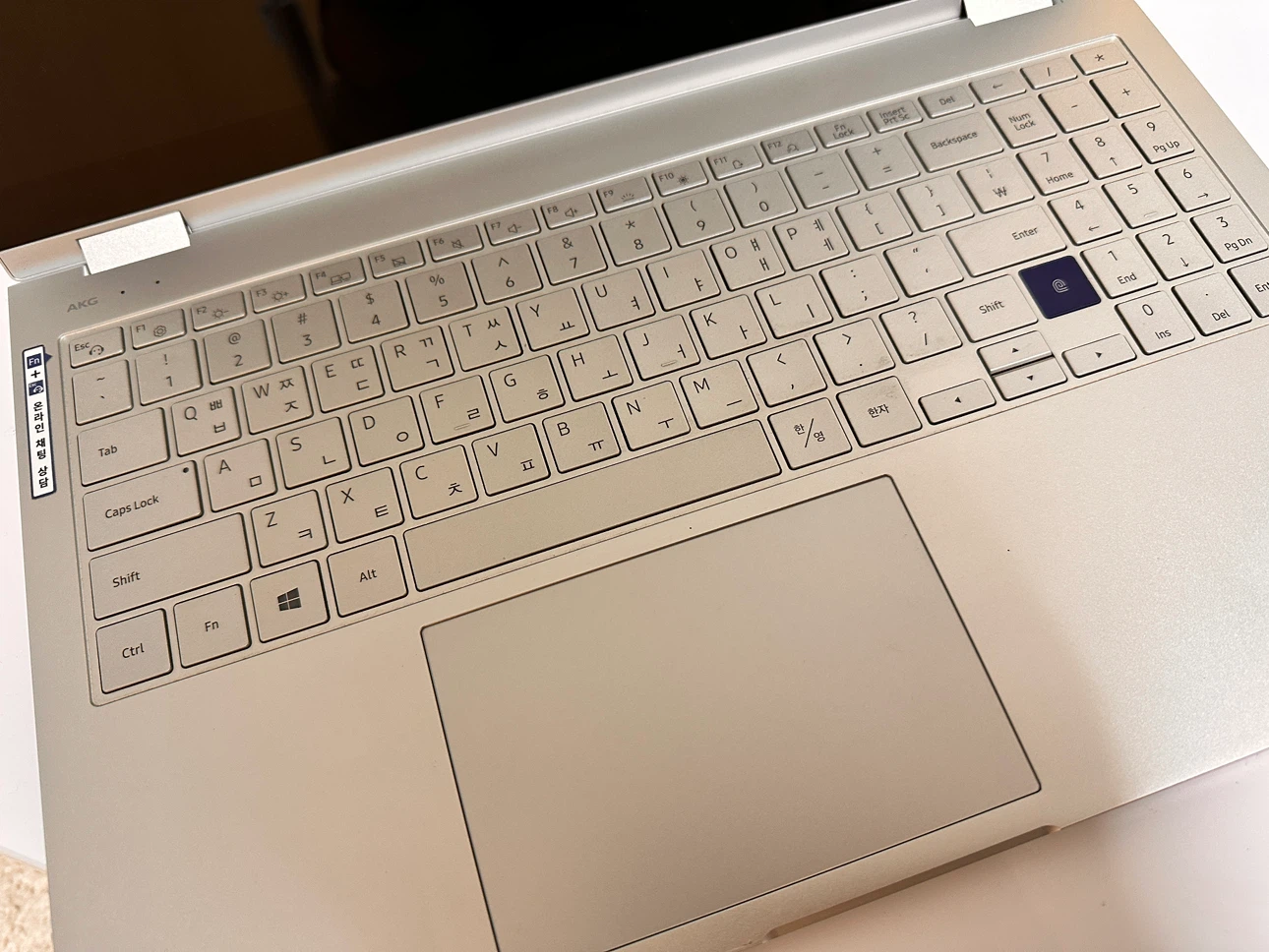 Galaxy book flex 39.6 cm Core™ i3 / 256GB SSDの写真3枚目