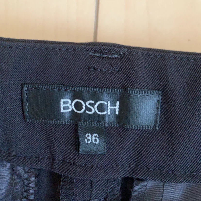 ボッシュ ワイドパンツ ブラック 36サイズの写真2枚目