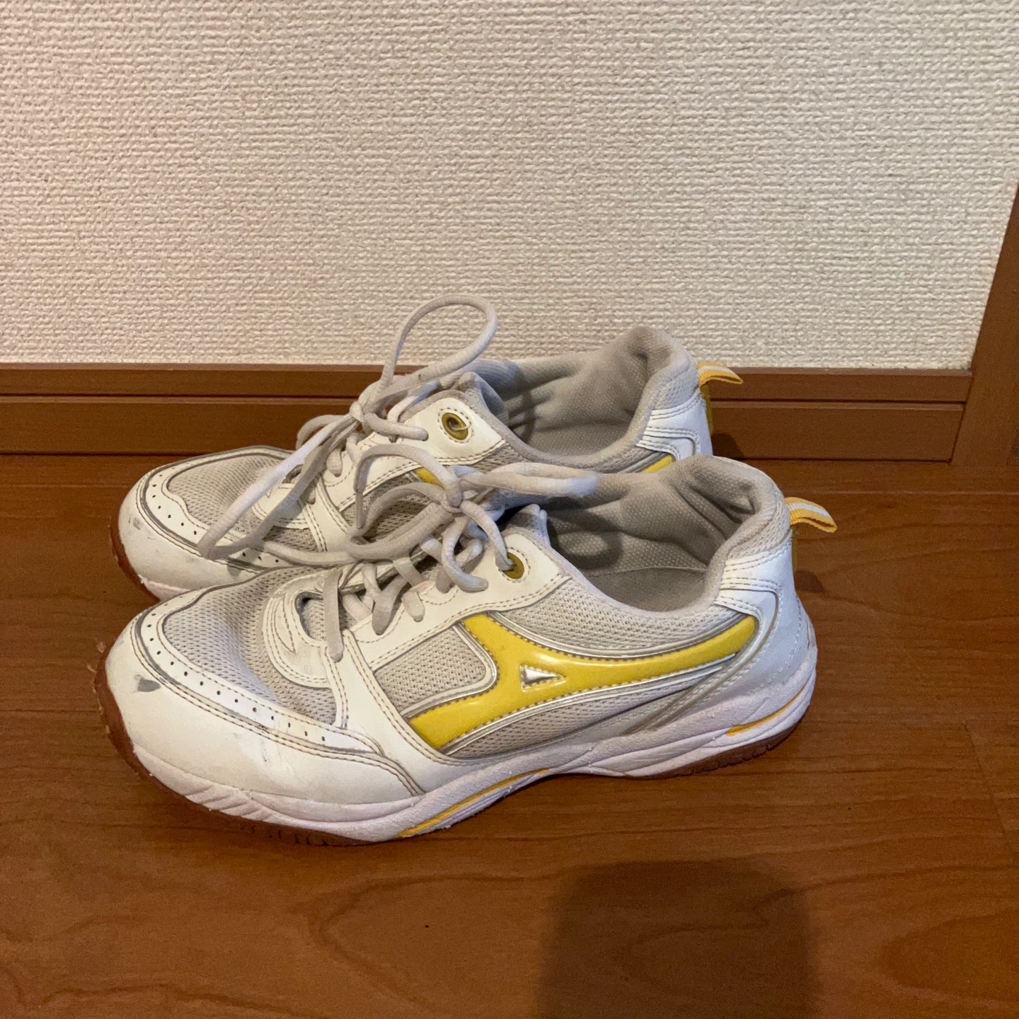ガクシン スニーカー 26.0cm 白×黄