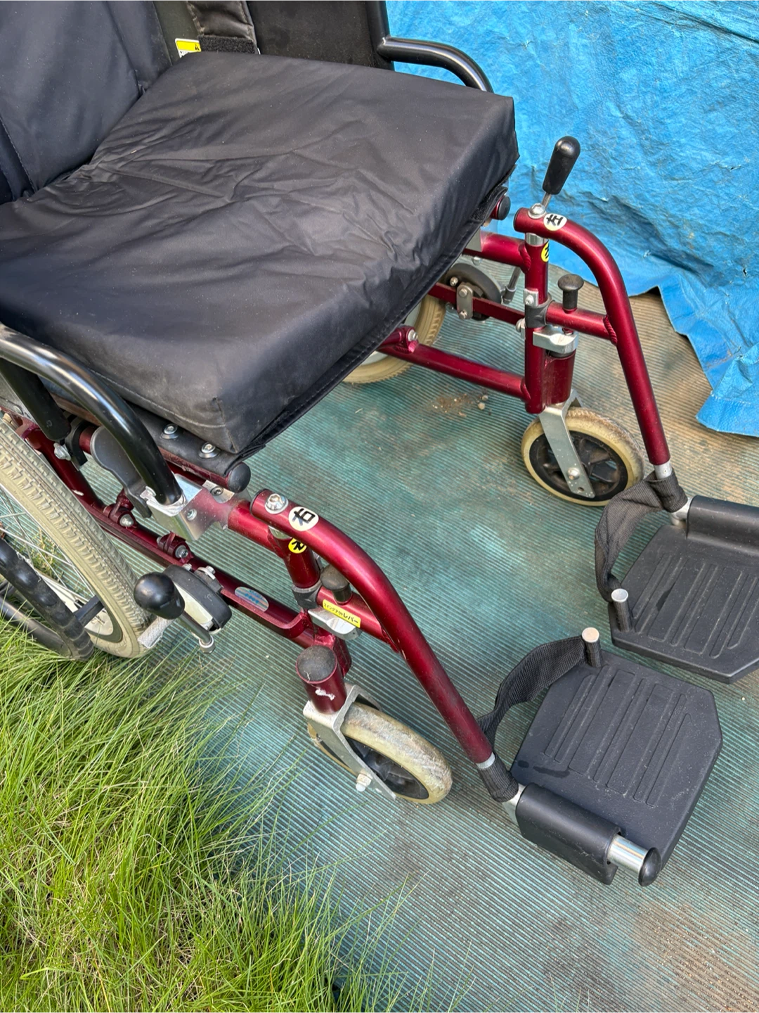 カワムラサイクル 車椅子 KA720-40Bの写真2枚目
