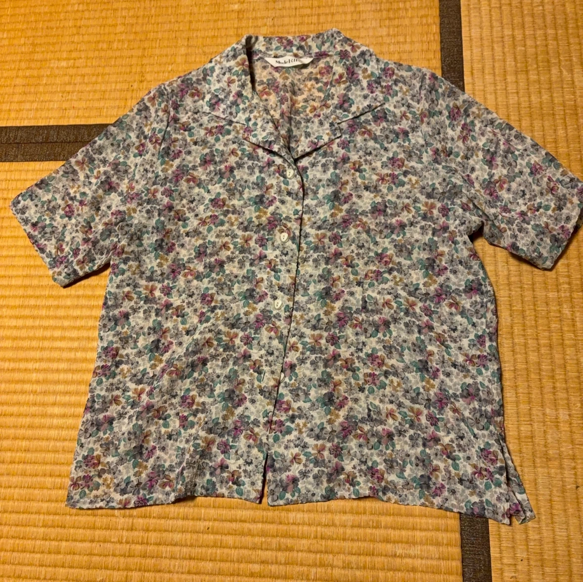 モデルリュクス 花柄ブラウス 11号