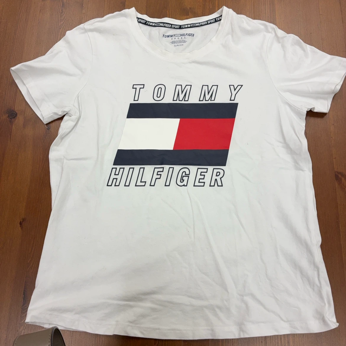 トミーヒルフィガー スポーツ Tシャツ 白 Sサイズ