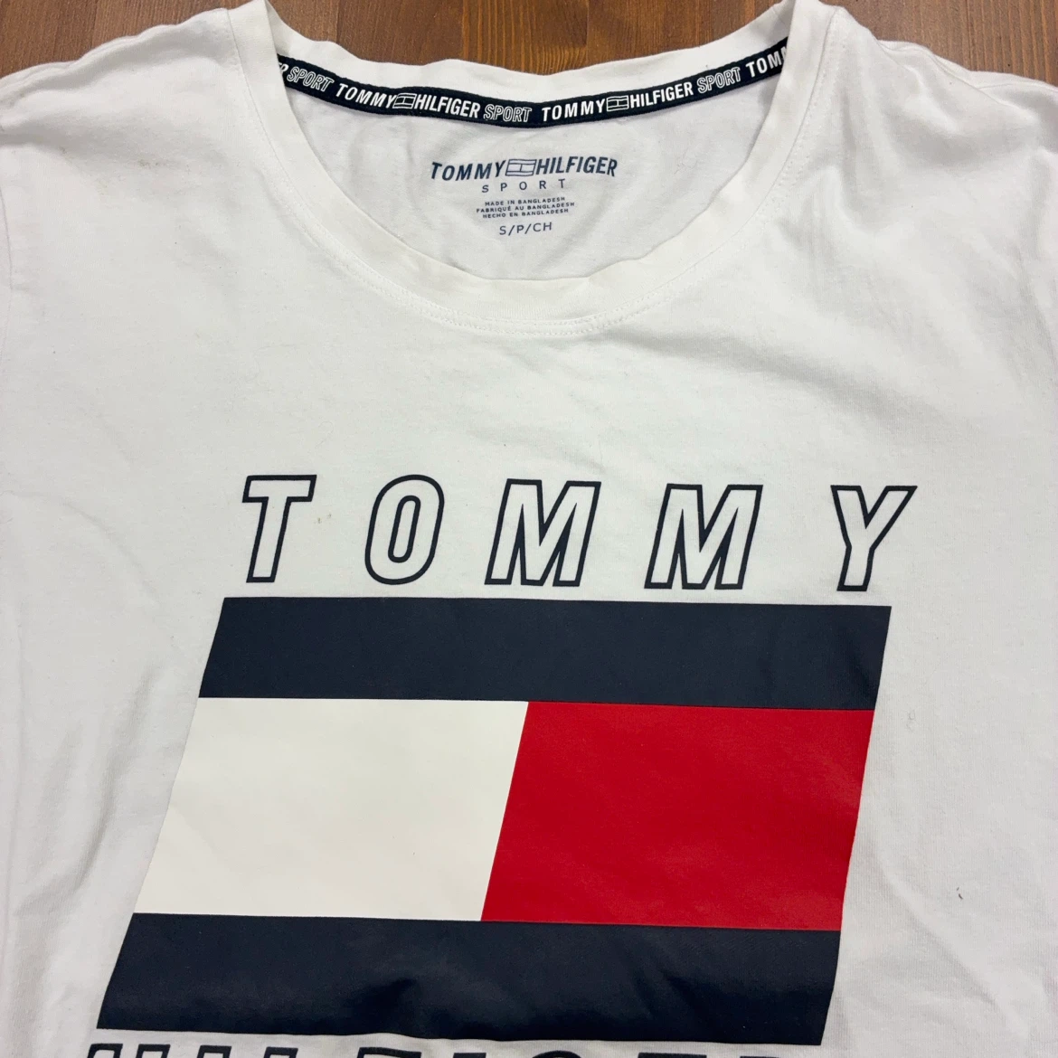 トミーヒルフィガー スポーツ Tシャツ 白 Sサイズの写真2枚目