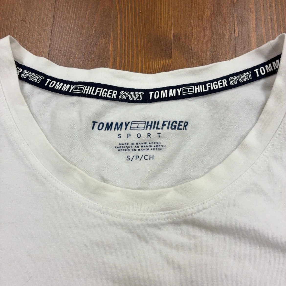 トミーヒルフィガー スポーツ Tシャツ 白 Sサイズの写真3枚目