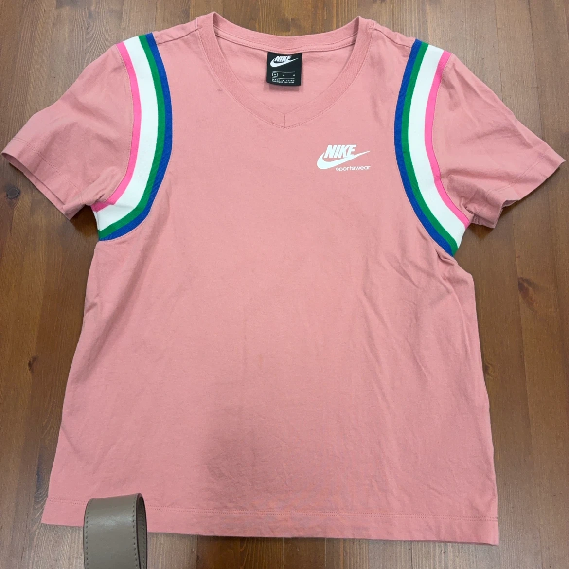 ナイキ Tシャツ ピンク Mサイズ