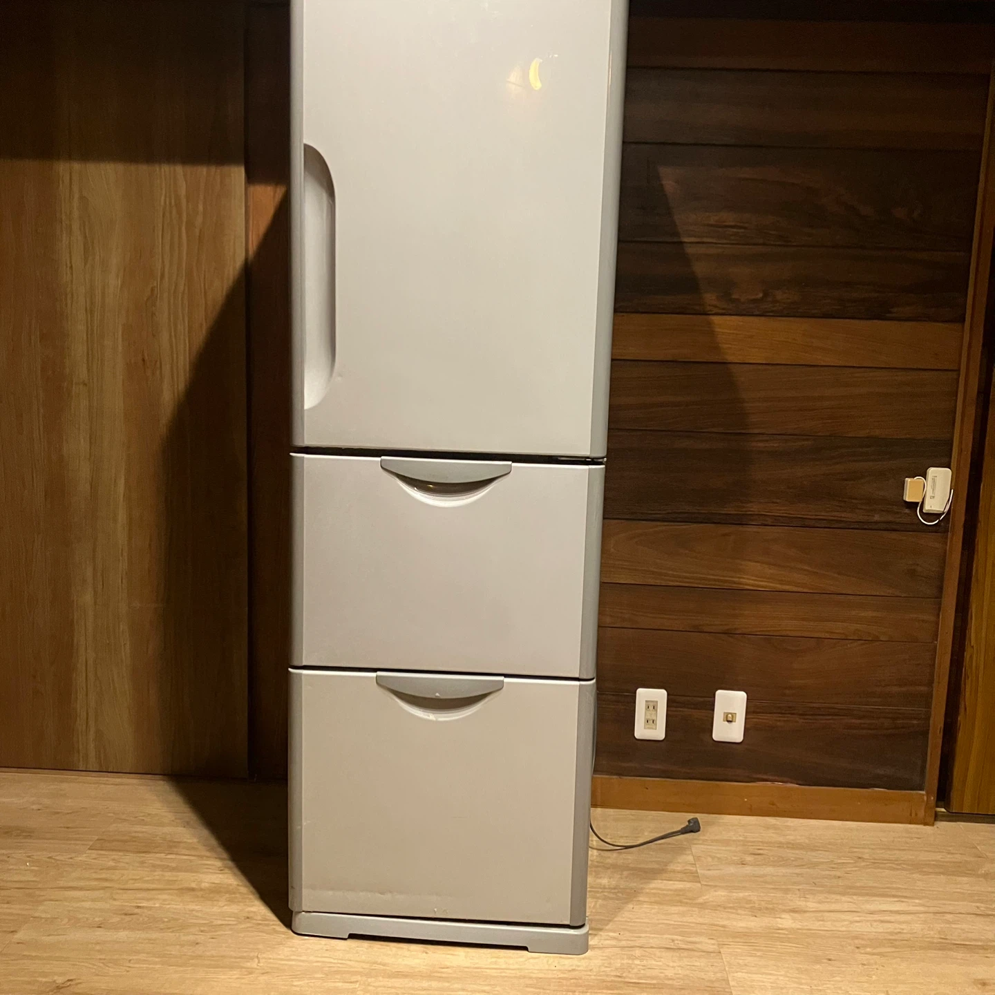 日立 冷蔵庫 R-S30CMV 302L