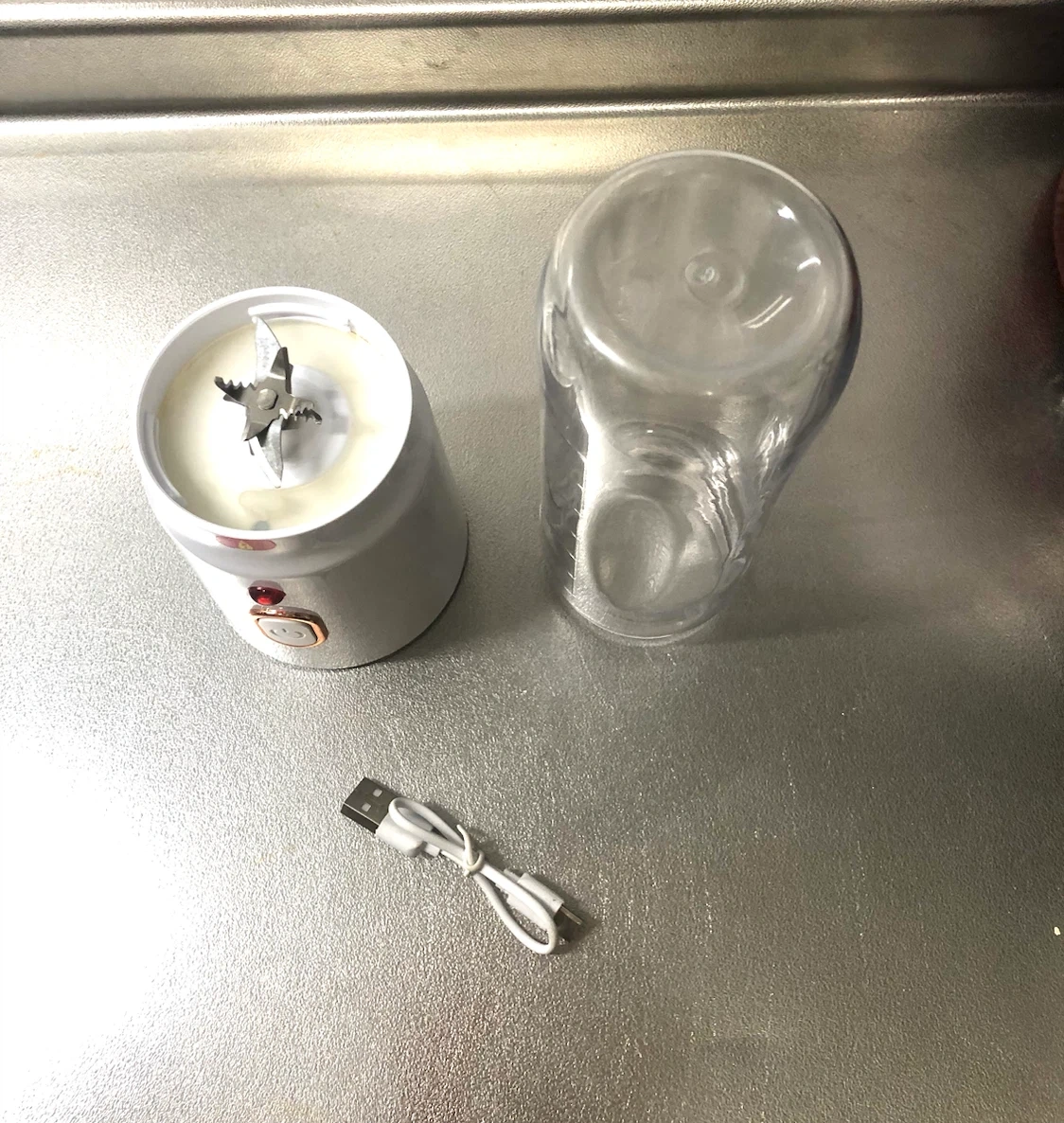 👨🍳💕充電式ポータブルミキサー 450ml ホワイト🌟✨の写真5枚目