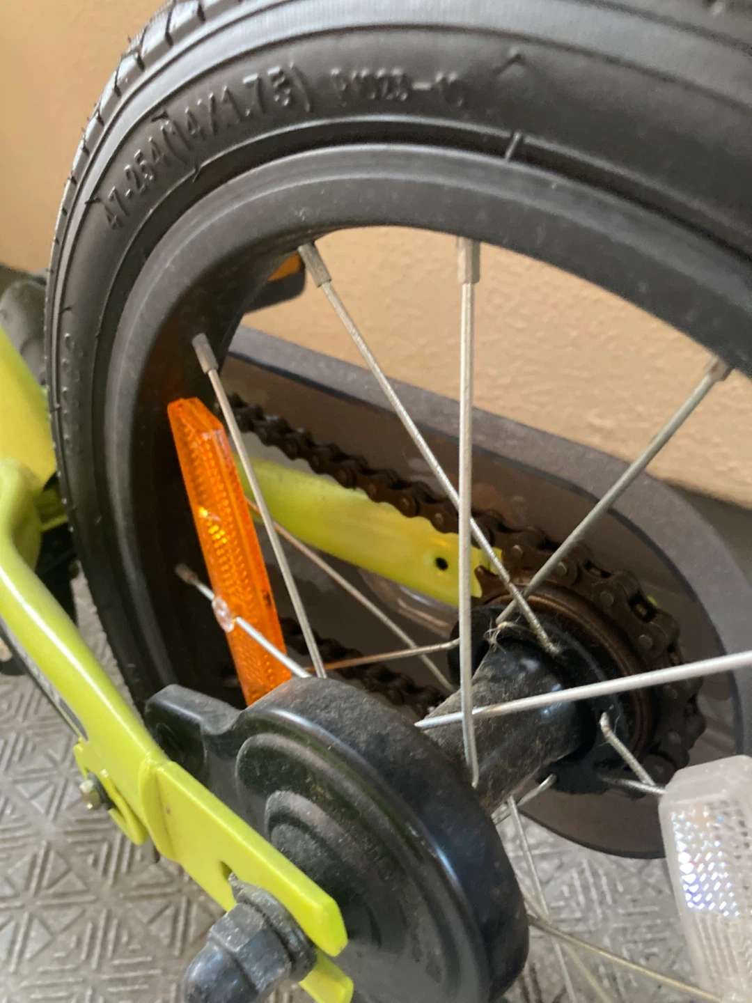 ストライダー 14x スポーツ ライムイエローの写真7枚目