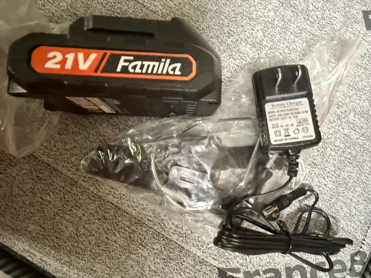 ファミラ 充電式草刈り機 3WAY 16点セットの写真8枚目