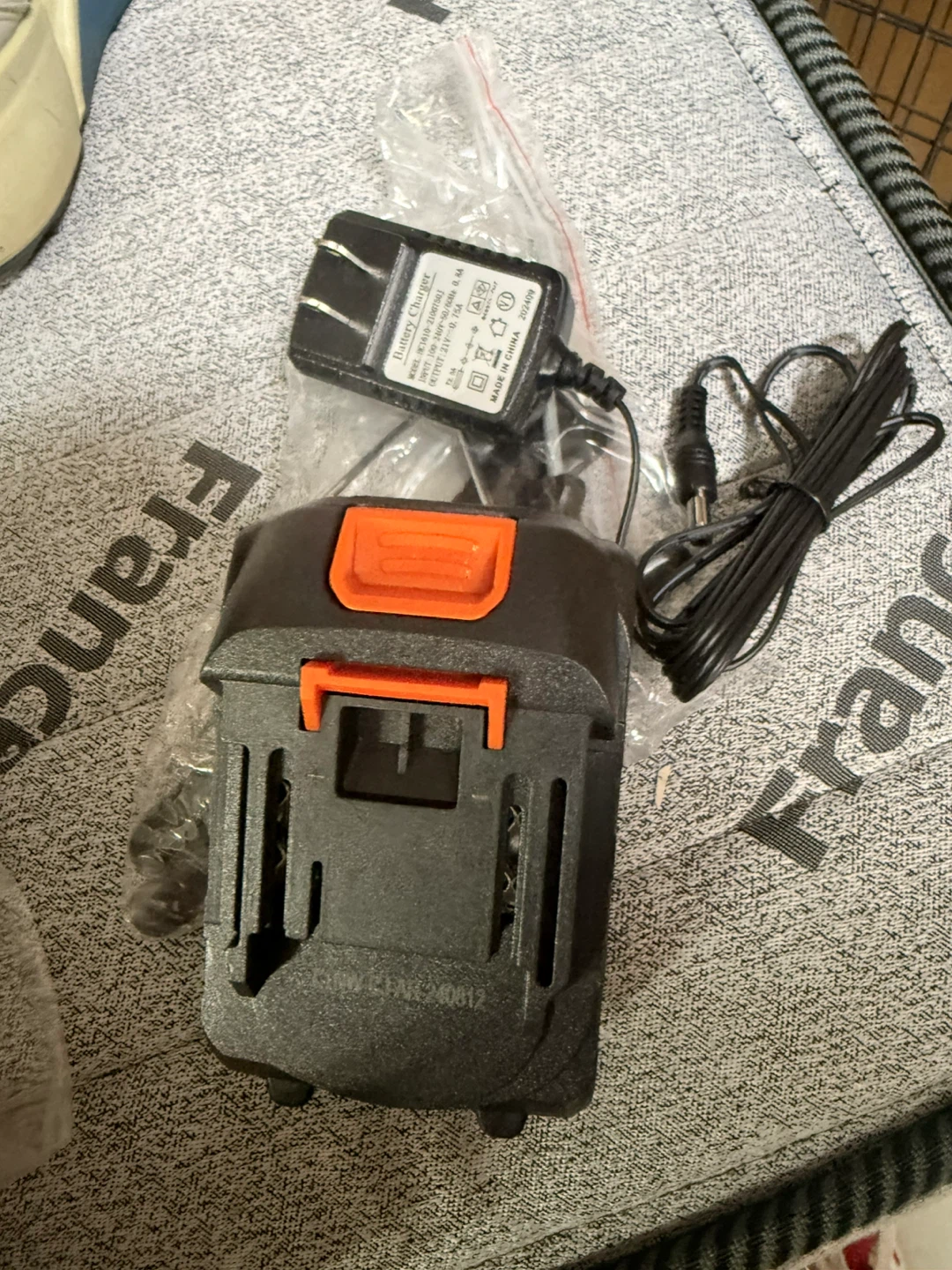 ファミラ 充電式草刈り機 3WAY 16点セットの写真9枚目