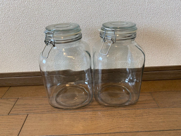 果実酒びん　2個