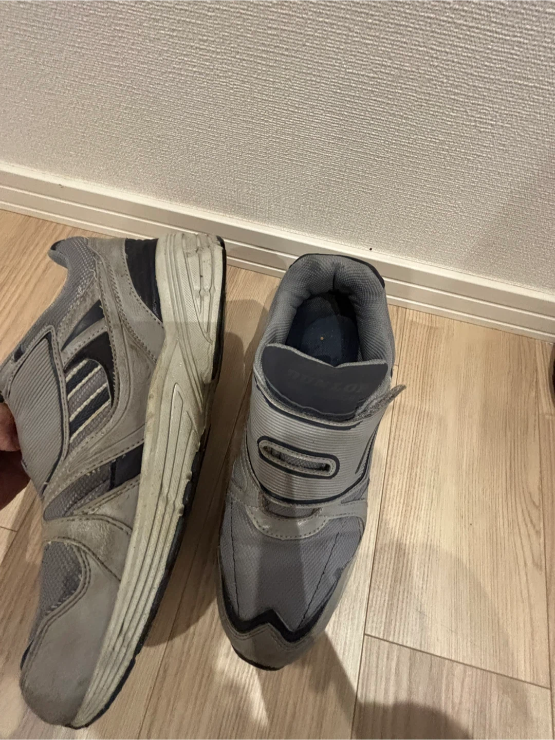 （11/25まで）ダンロップ スニーカー グレーの写真7枚目
