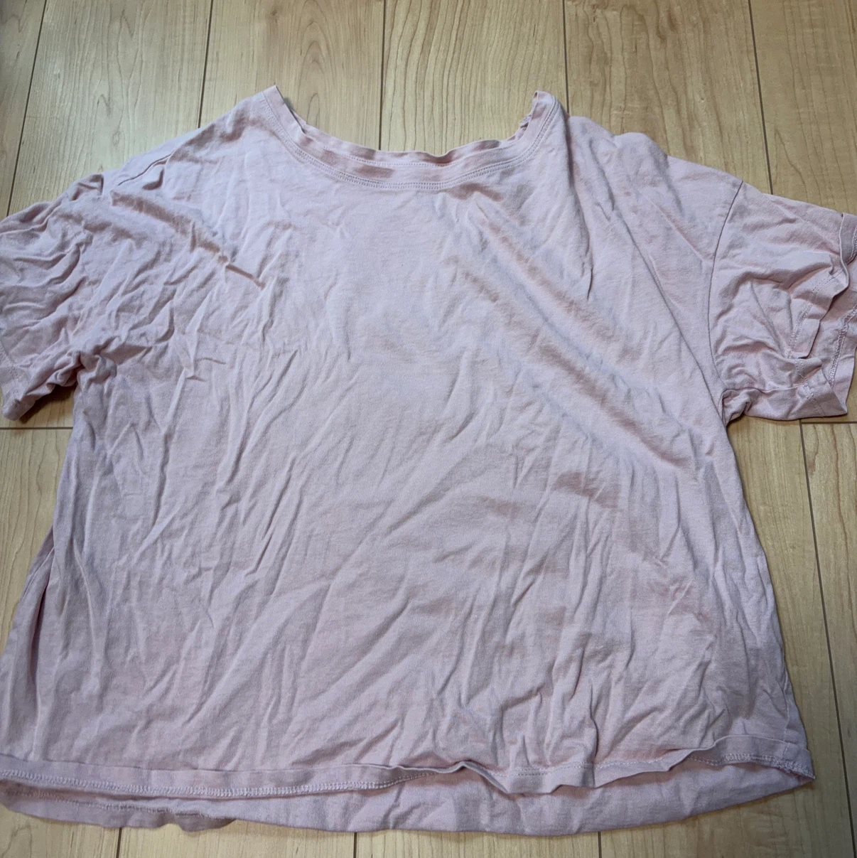 ジーユー クルーネックTシャツ ピンク Lサイズ