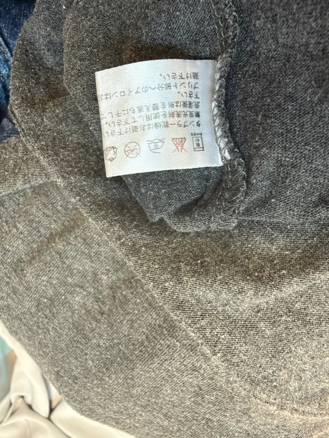 ローリーズファーム グレー プリントTシャツ Lサイズの写真4枚目
