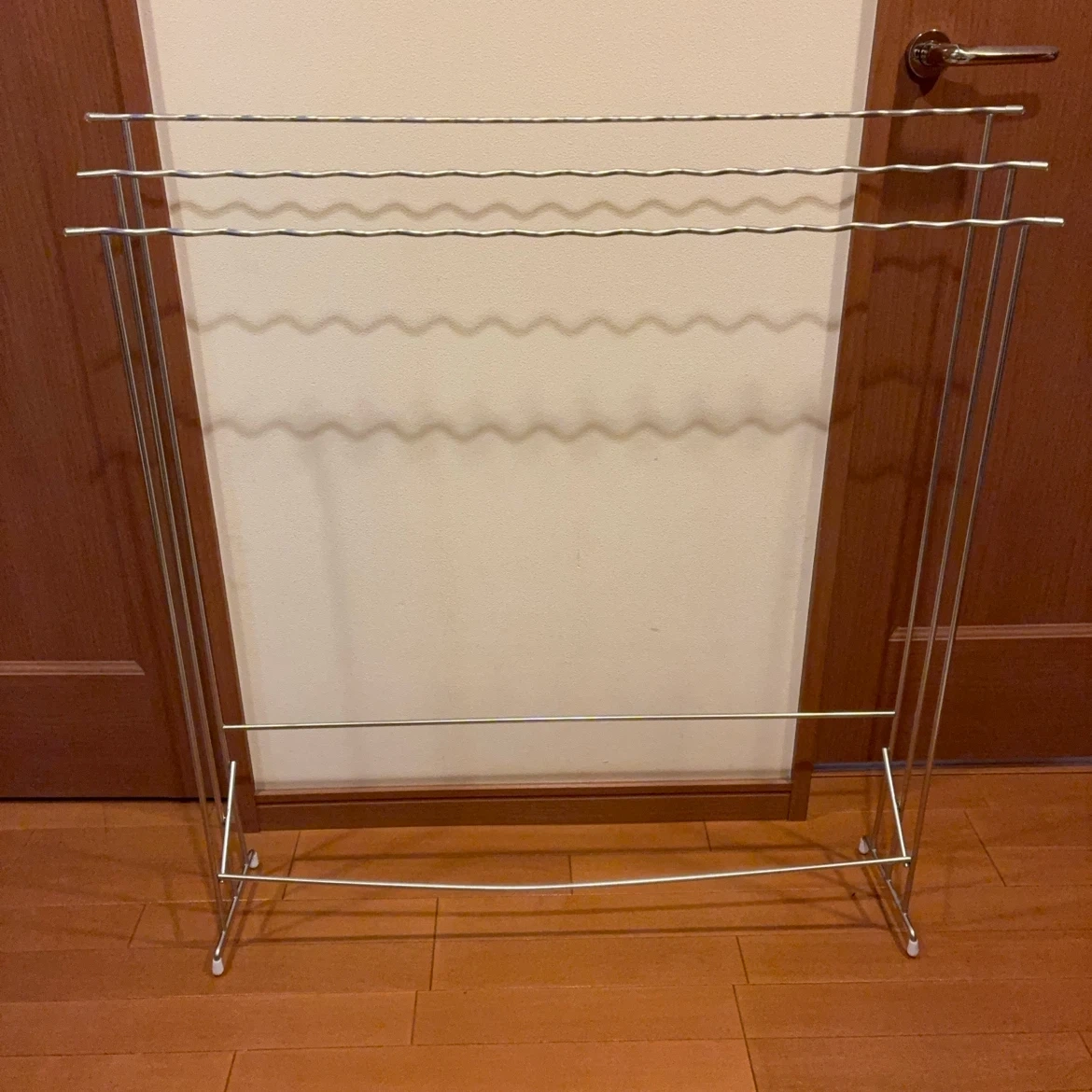 横からかけられるタオルハンガー ステンレス3連