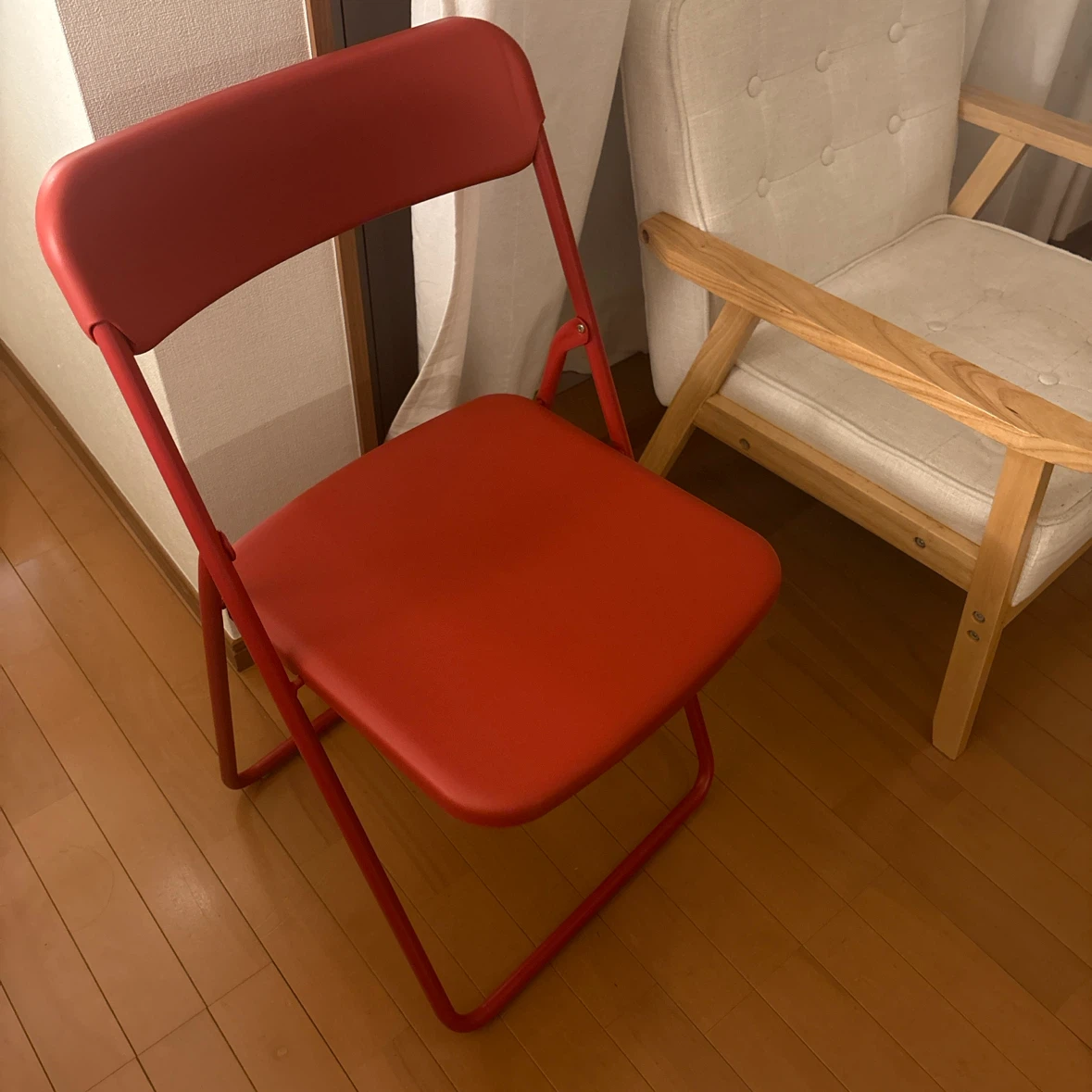 IKEA VIHALS イケア 折りたたみチェア レッドの写真2枚目