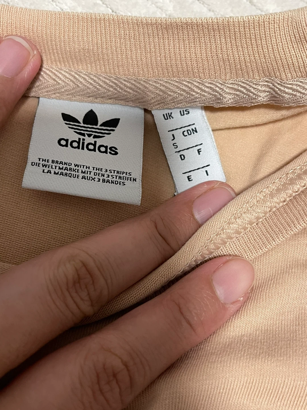 アディダス トレフォイル Tシャツ ベージュ Sサイズの写真4枚目