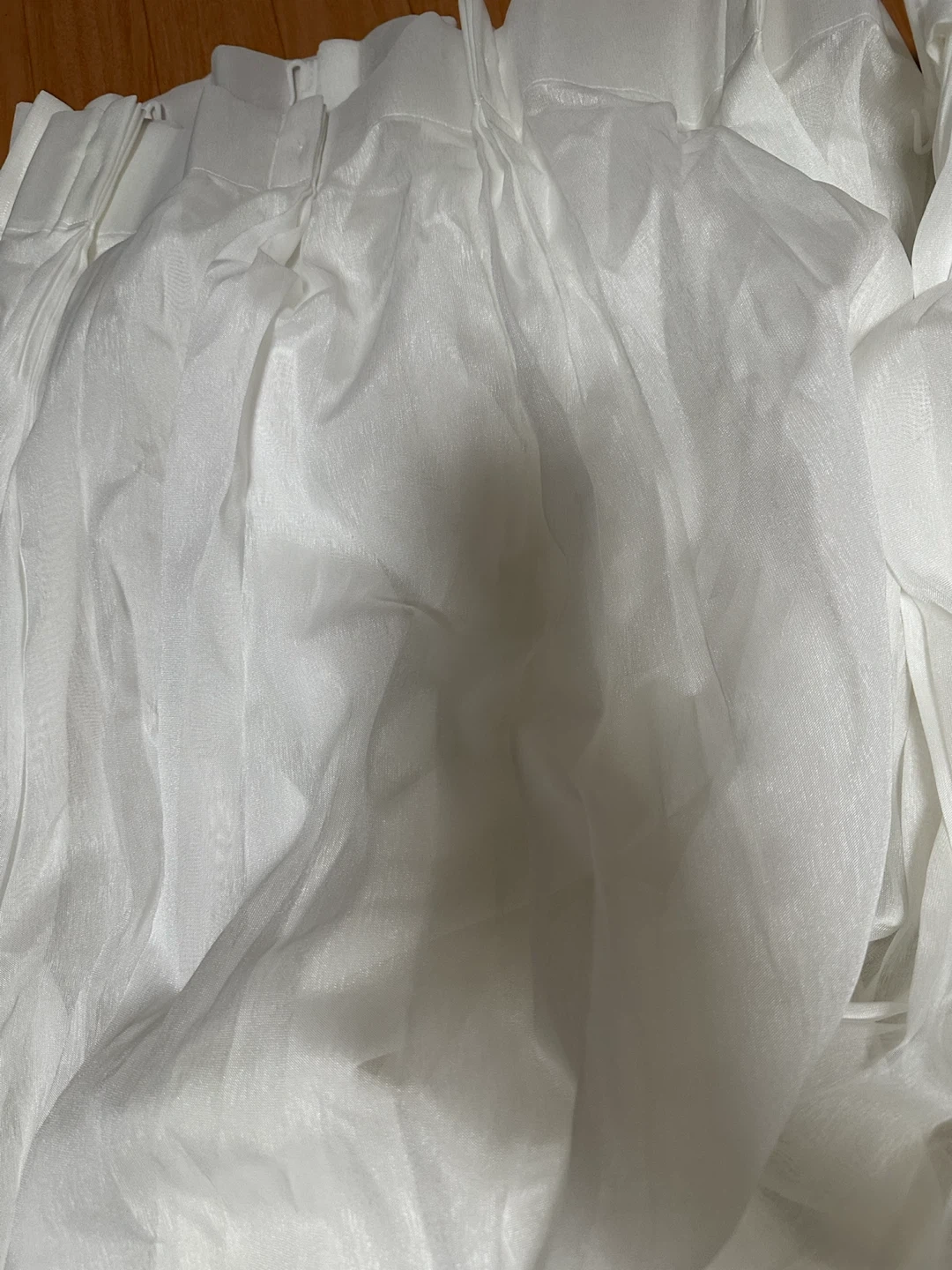 ホワイト 無地 シンプル カーテンの写真3枚目