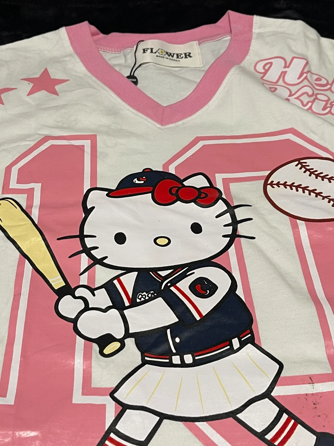 ハローキティ 野球ユニフォーム風Tシャツの写真2枚目
