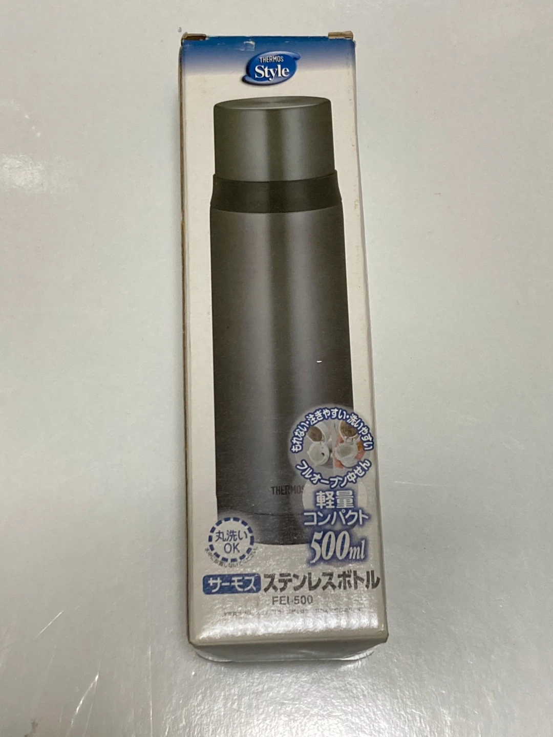 保温保冷両機能★未使用？サーモス　500ml 水筒　タンブラーの写真2枚目