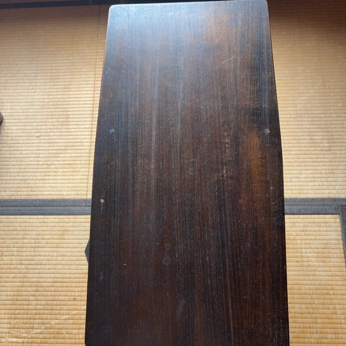 木製サイドテーブル 2段 ダークブラウンの写真5枚目
