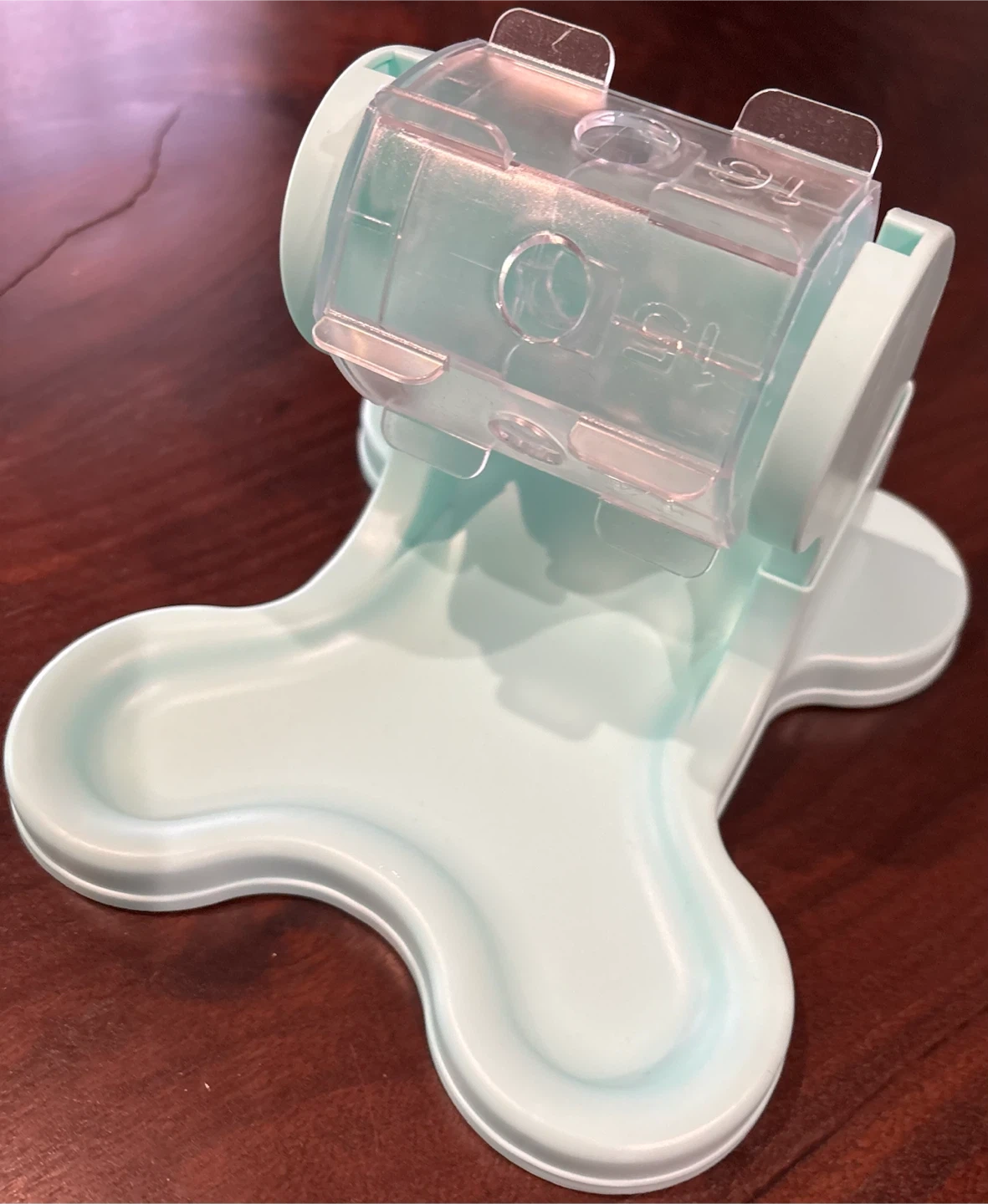 猫用 知育トイ 知育玩具 キャティーマン にゃんこのでるでる自飯器 中古