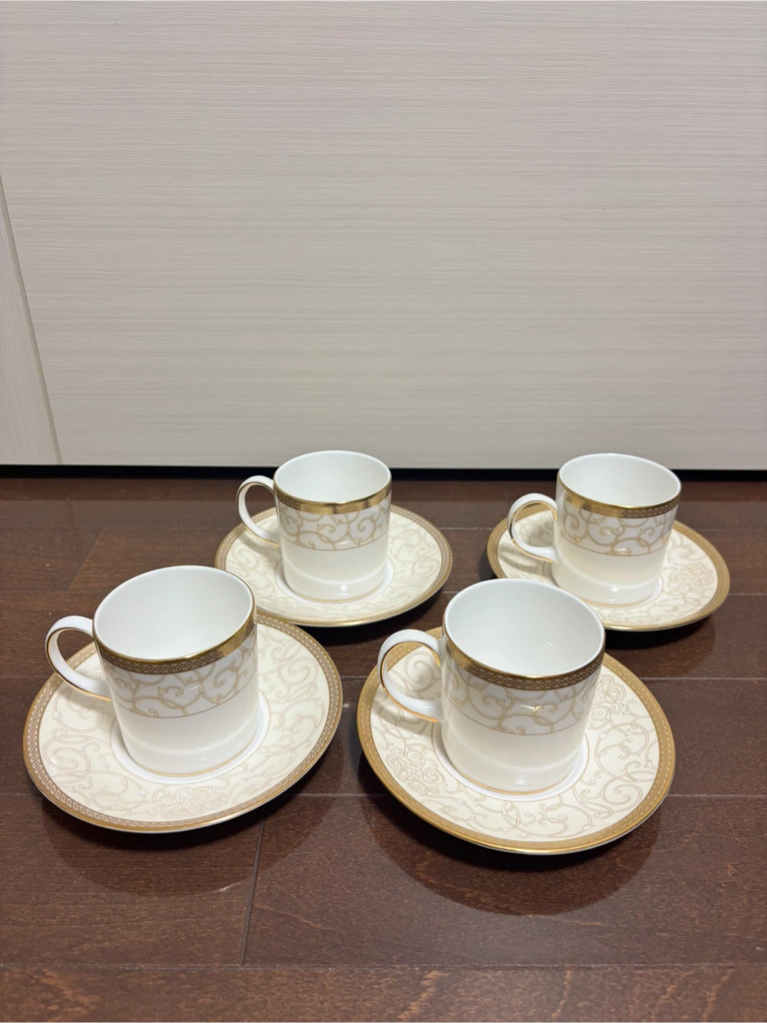 ウェッジウッド セレスティアルゴールド カップ&ソーサー 4客