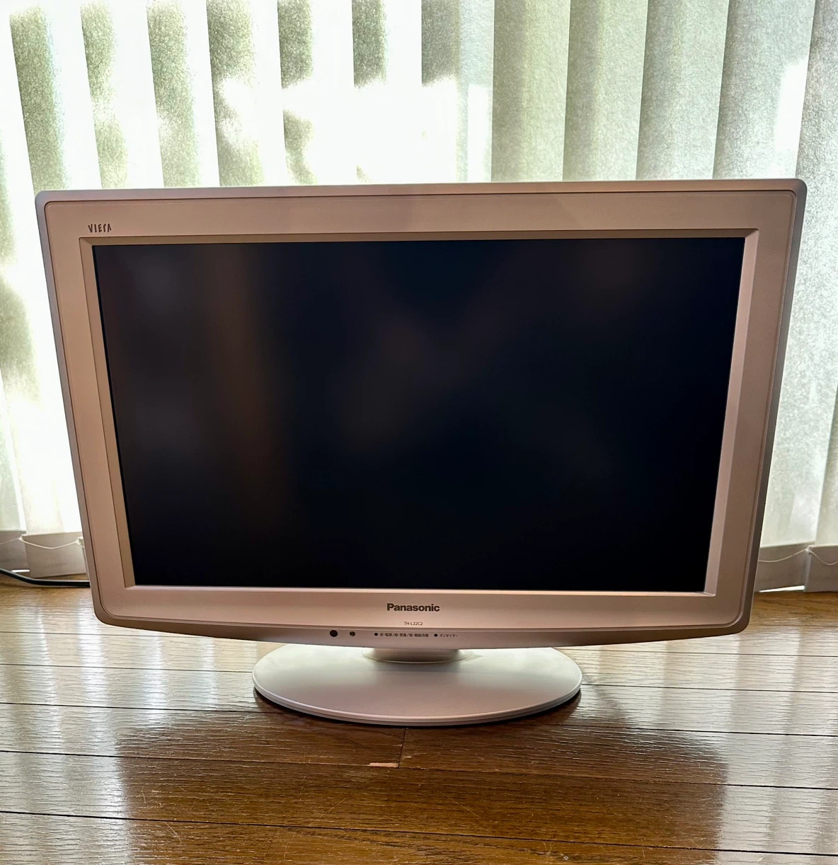 Panasonic パナソニック VIERA ビエラ テレビ 22型