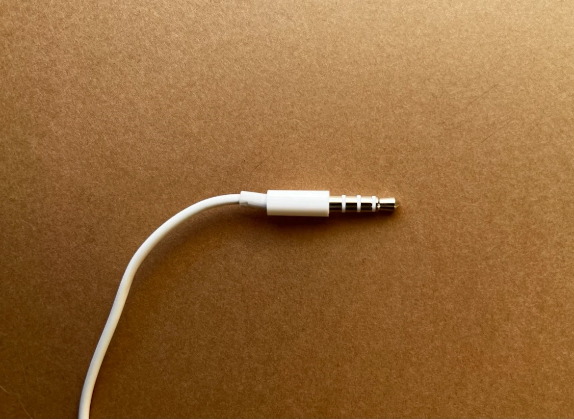 Apple純正 EarPods 【3.5mmプラグ】の写真5枚目