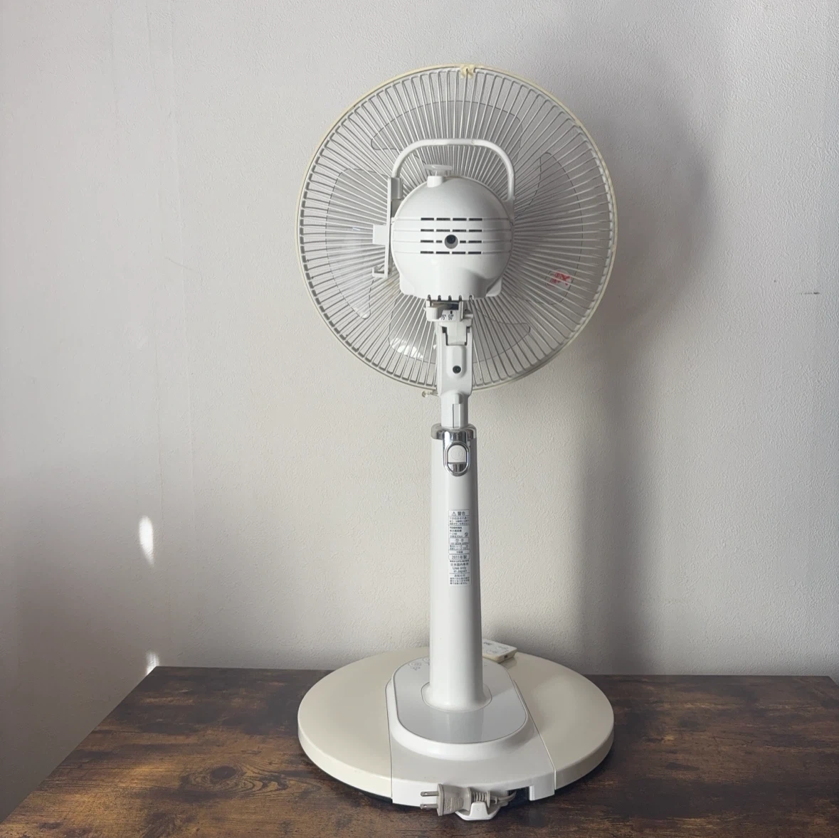 東芝 扇風機 F-LN6 リモコン付 30cm 2011年製の写真7枚目