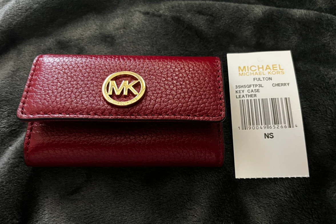 【新品・未使用】マイケルコース（MICHAEL KORS） 6連キーケース フルトン レッド系の写真5枚目