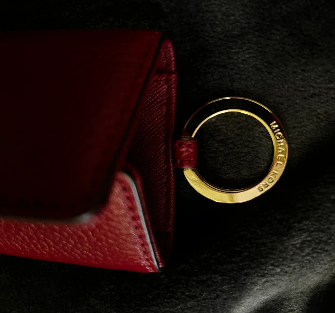 【新品・未使用】マイケルコース（MICHAEL KORS） 6連キーケース フルトン レッド系の写真6枚目