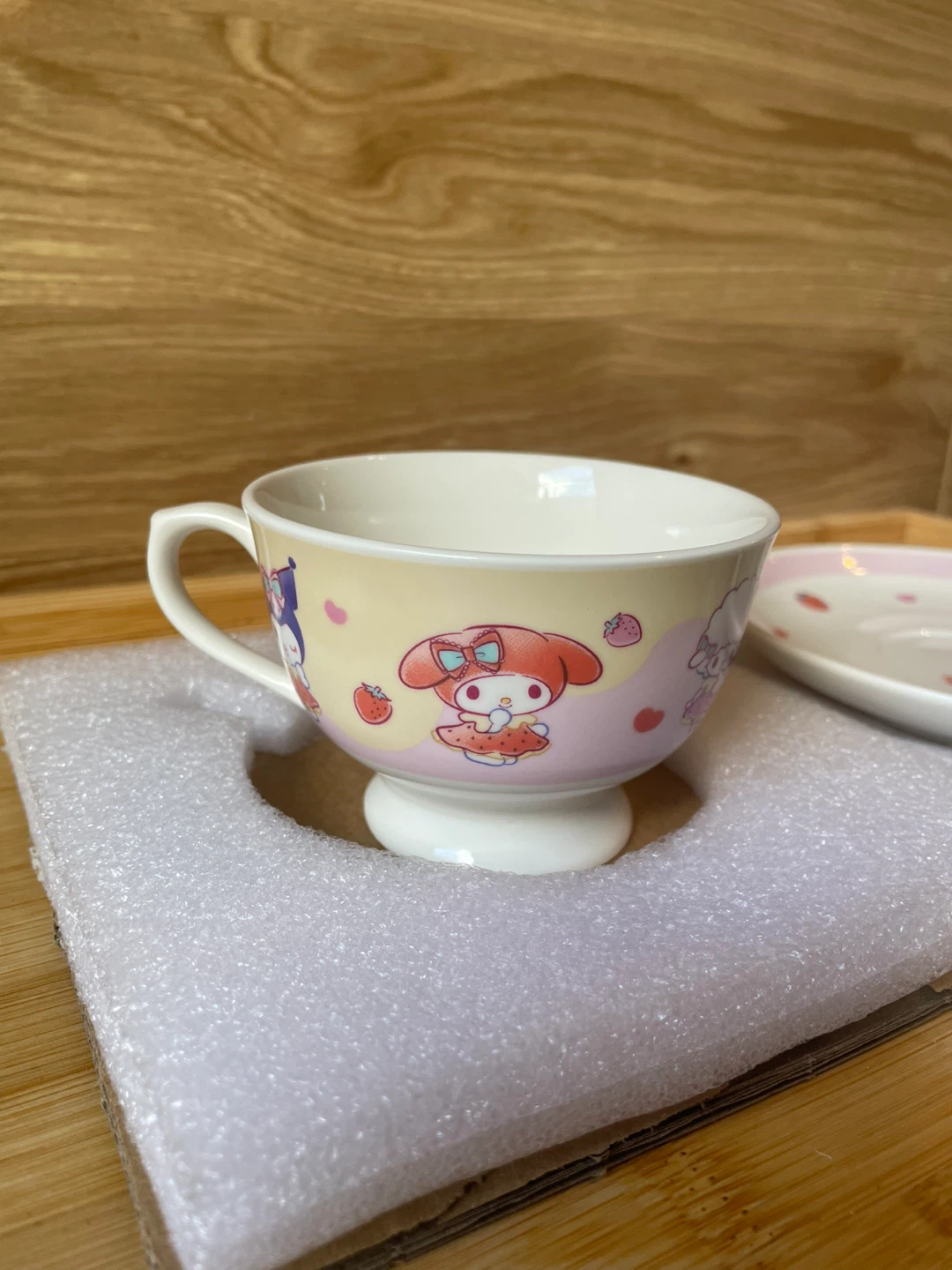 サンリオ いちごみるくティーカップ＆ソーサーの写真4枚目