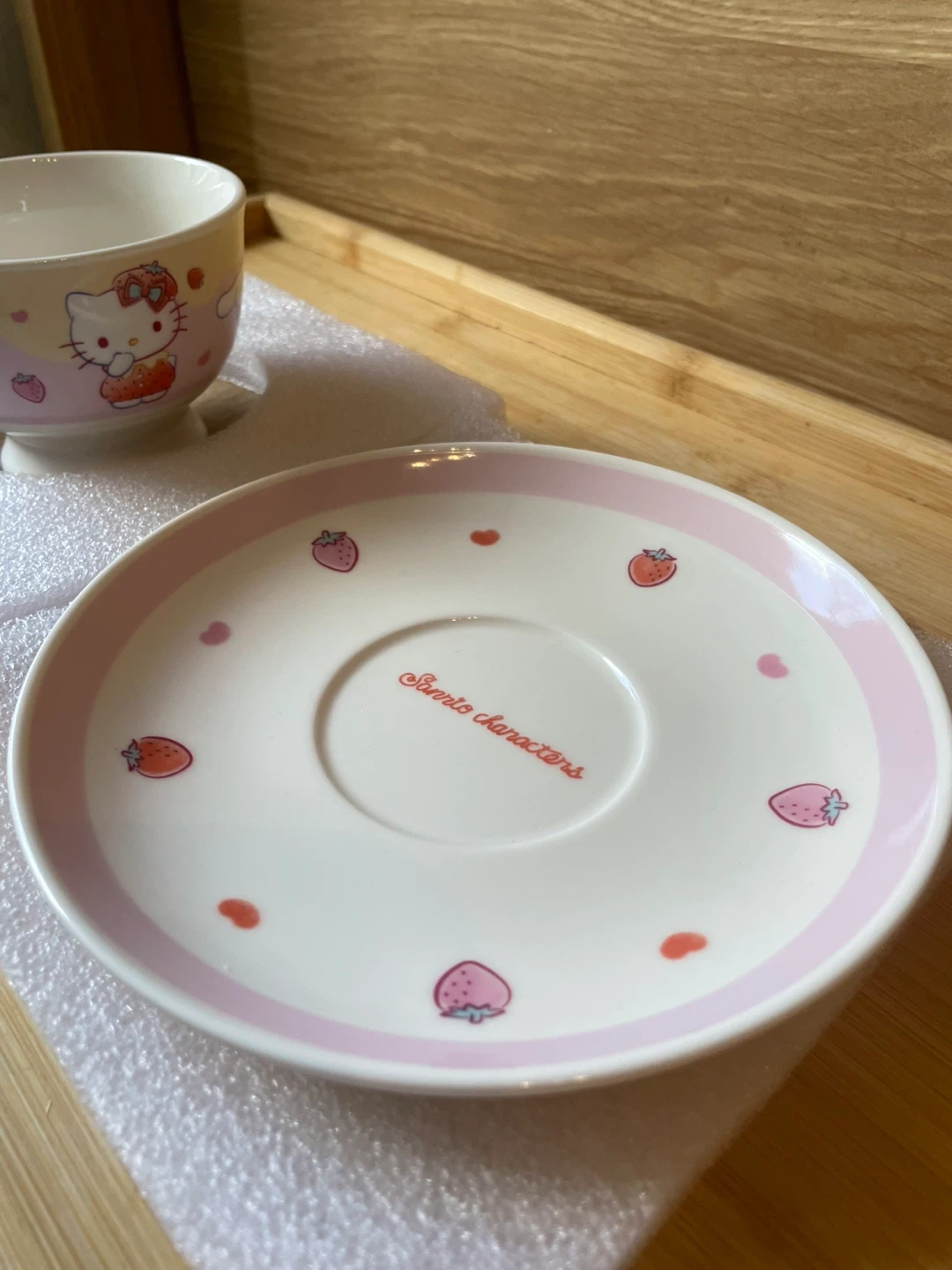 サンリオ いちごみるくティーカップ&ソーサーの写真5枚目