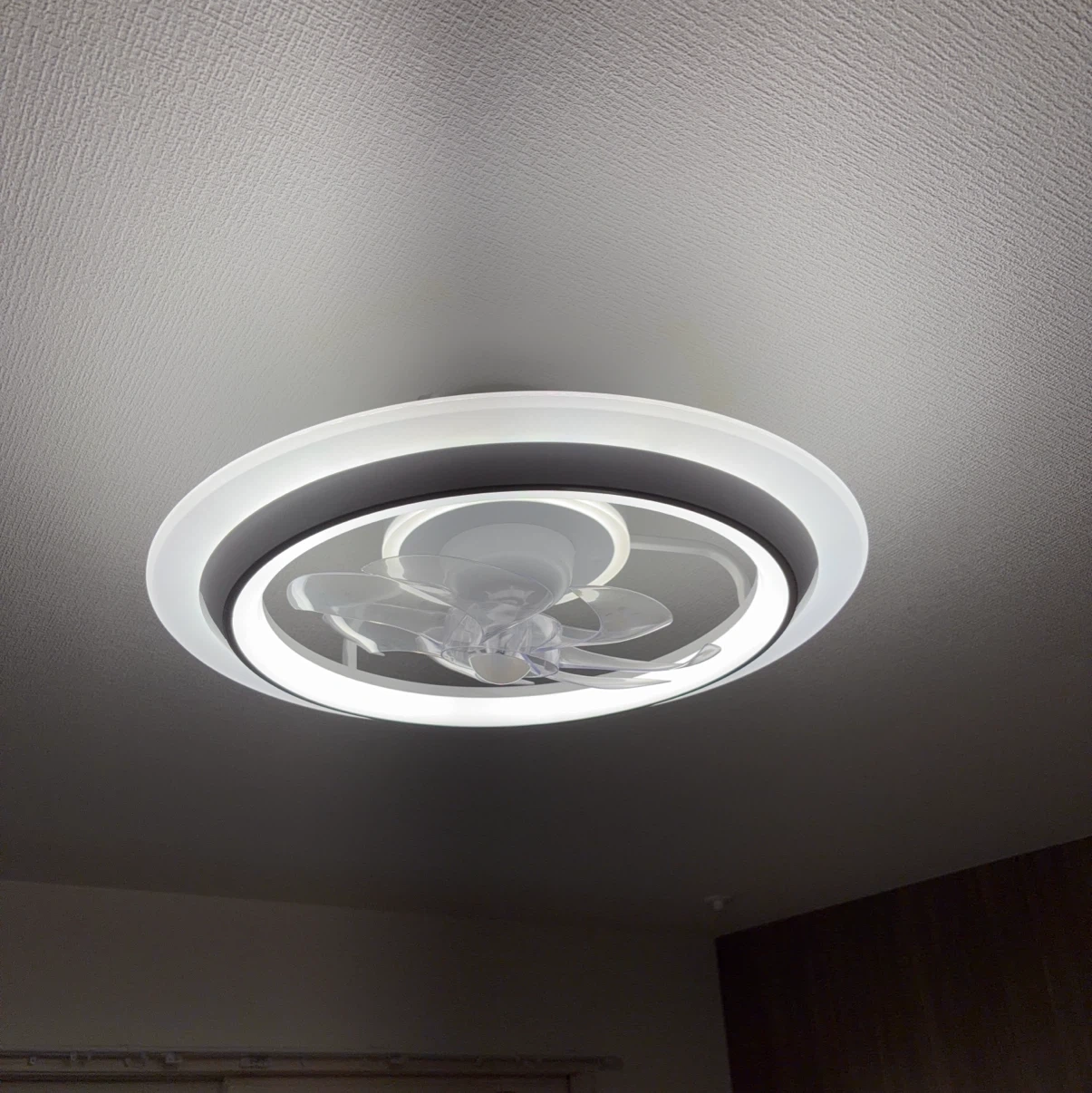 シーリングファンライト LED