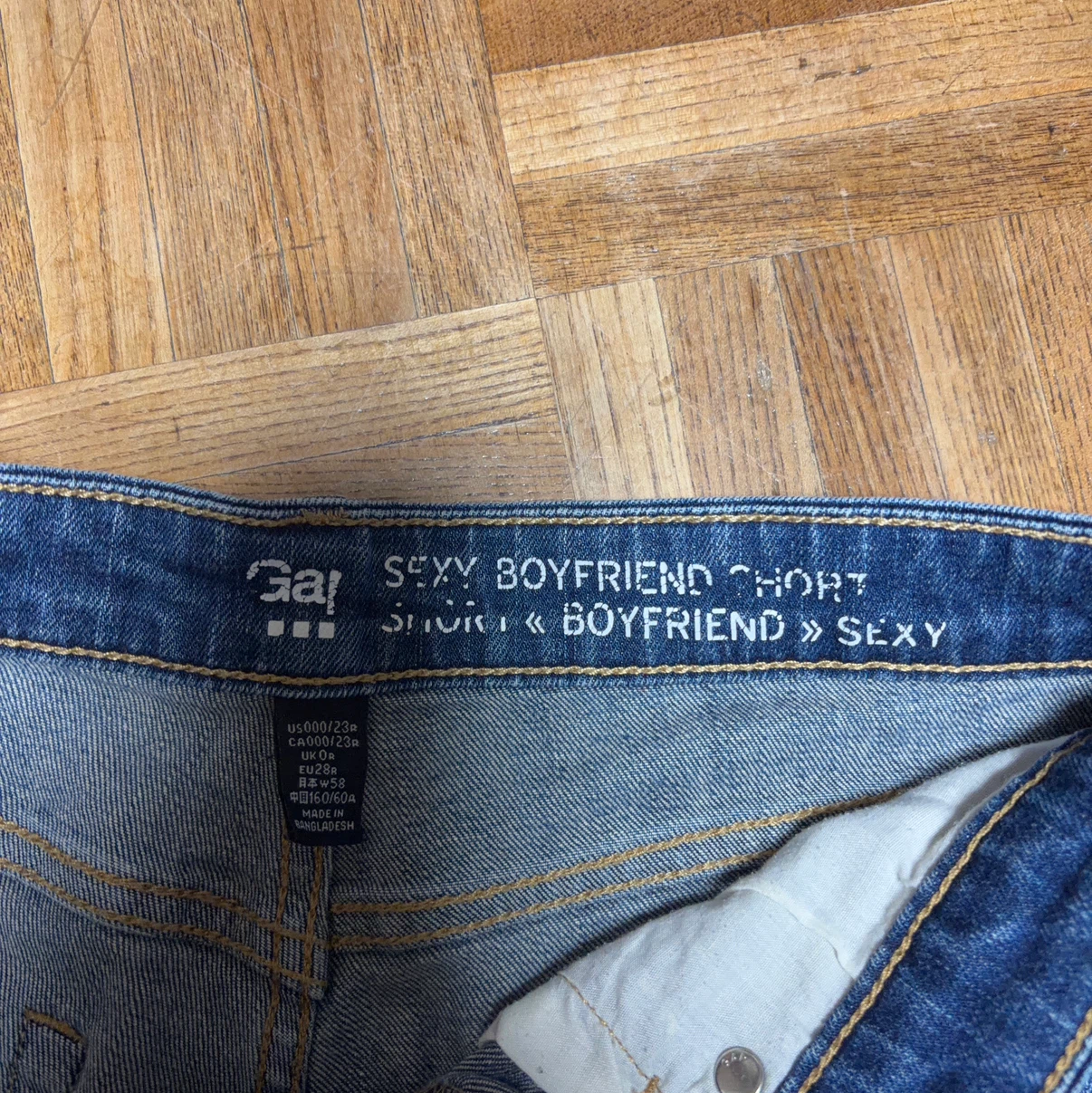 GAP ギャップ セクシーボーイフレンド ショートパンツ デニムの写真3枚目