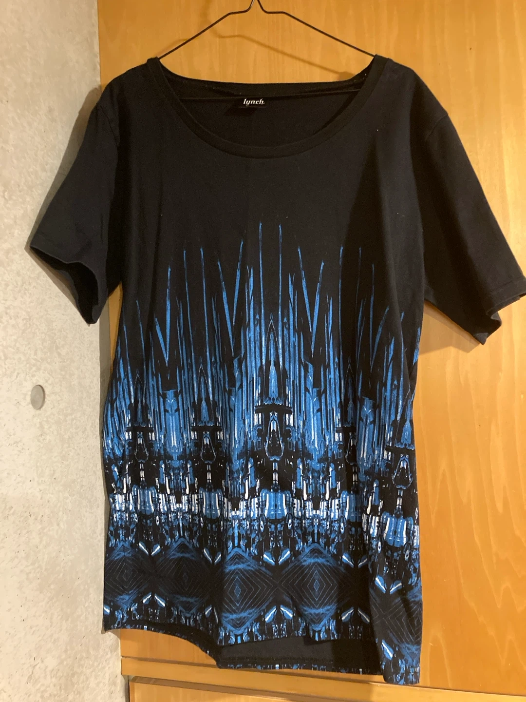 lynch. 半袖Tシャツ ブラック